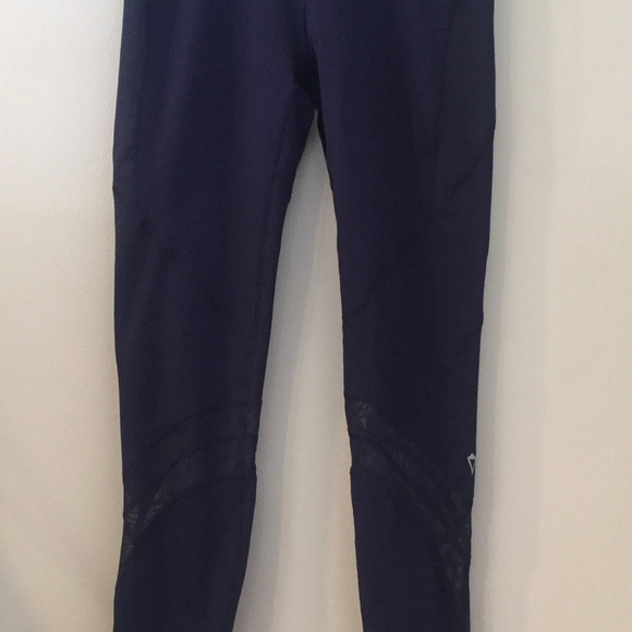Lululemon Ivviva Blueberry Jam Urbanite Leggings - Picture 2 of 5